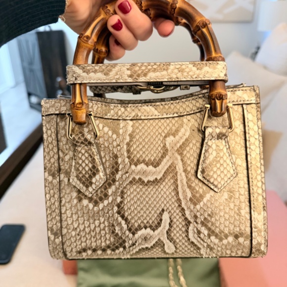 NEVER USED  - Gucci Diana python small tote bag - Picture 3 of 3